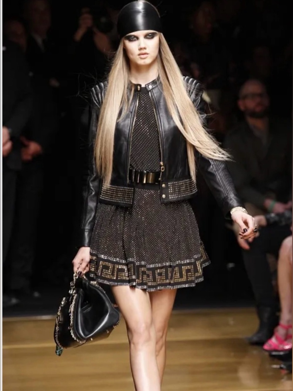 Versace H&M 2011 Runway Black Gold 100% Silk Pleated Mini Skirt Size US 2 EU 32